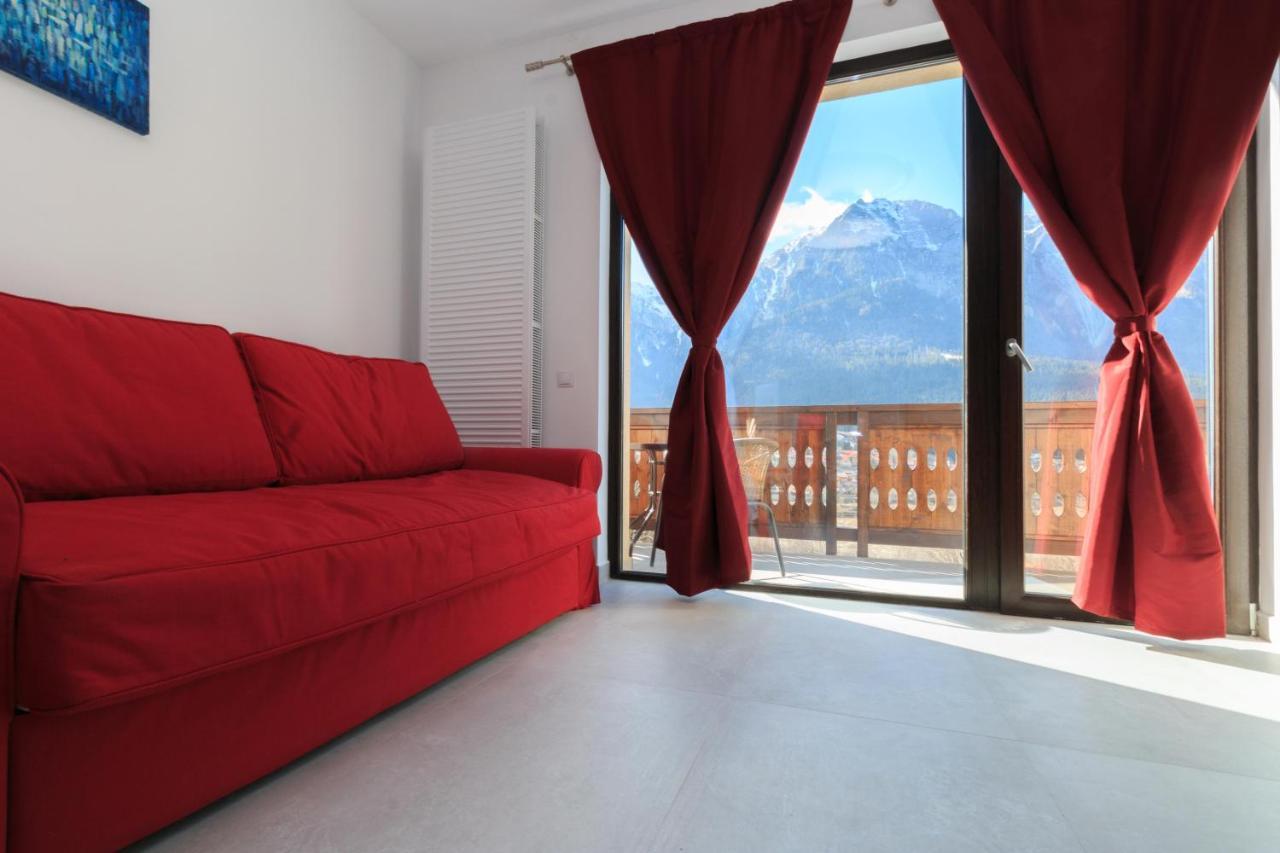 Stars & Mountain Apartment Buşteni エクステリア 写真