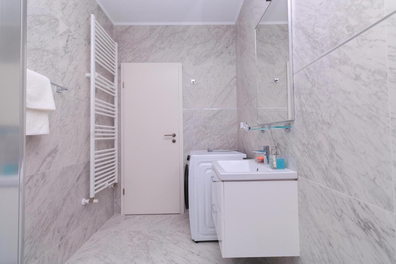 Stars & Mountain Apartment Buşteni エクステリア 写真